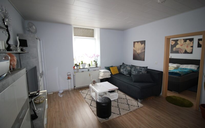 Wohnzimmer in der Wh. 2 im EG