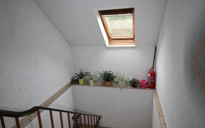 Treppenhaus mit Blick vom DG