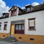 Vorderseite vom Wohnhaus