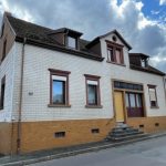 Vorderseite Wohnhaus