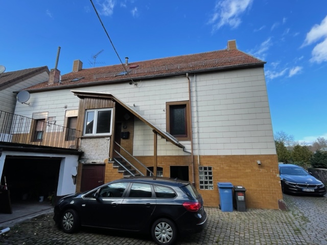 Hofseite des Wohnhauses