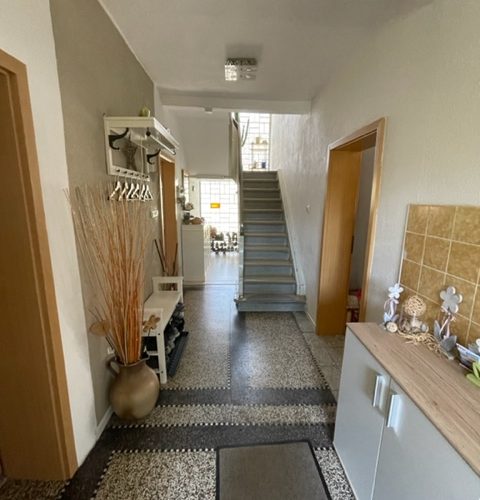 Wohnungsflur im EG des Altbaues