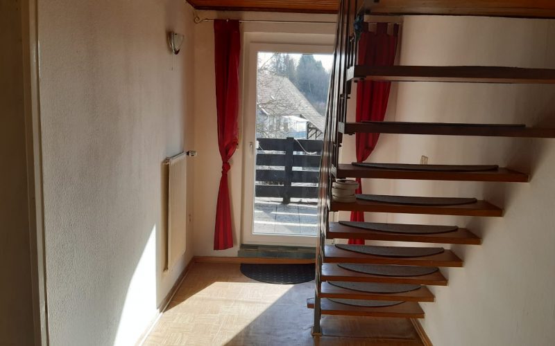 Flur in der Wohnung im DG des Altbaues