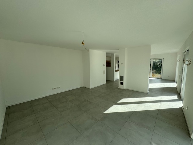 Blick vom Wohn- zum Esszimmer