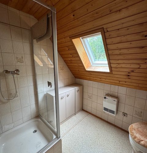 zweites Bad hier im DG