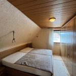 Schlafzimmer I im DG