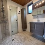 eines der beiden Bäder hier im EG