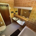 Badezimmer im Erdgeschoss