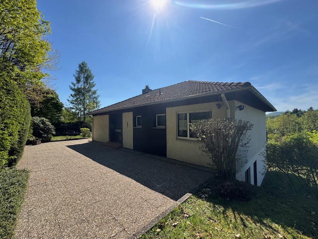 Gartenseite der Liegenschaft