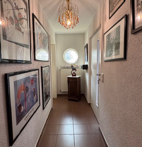 Flur im Hauseingangsbereich im EG