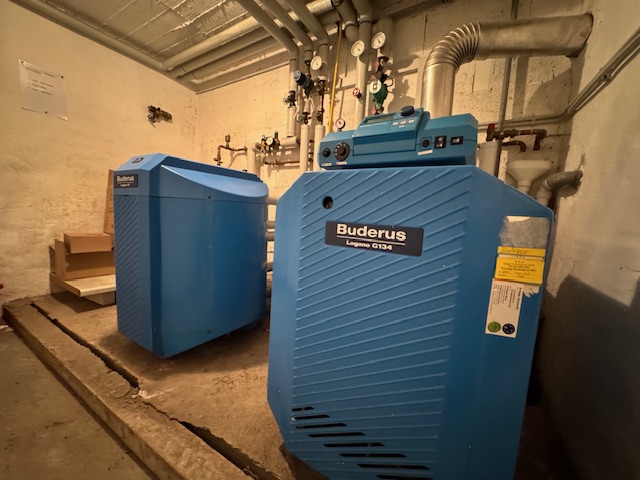 Heizungsanlage im Kellergeschoss