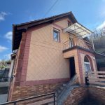 Seitenansicht der Immobilie