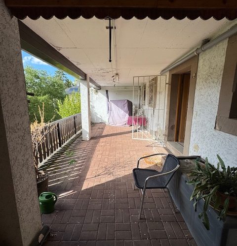 überdachte Terrasse