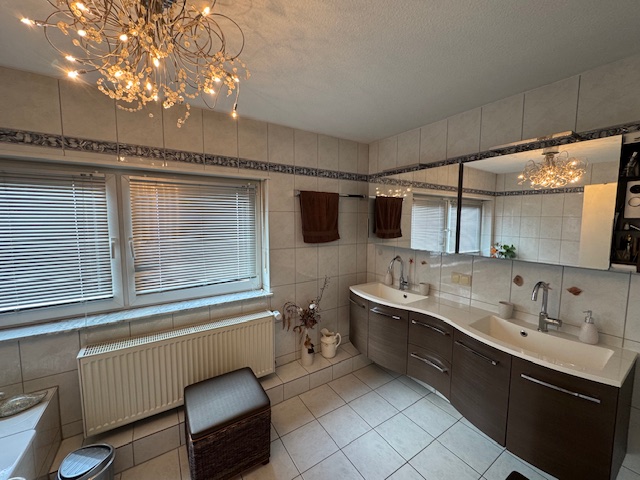 Badezimmer im Dachgeschoss